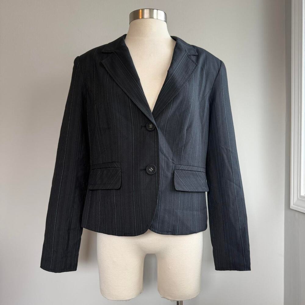 Dark gray and blue pinstripe blazer with built in shoulder pads